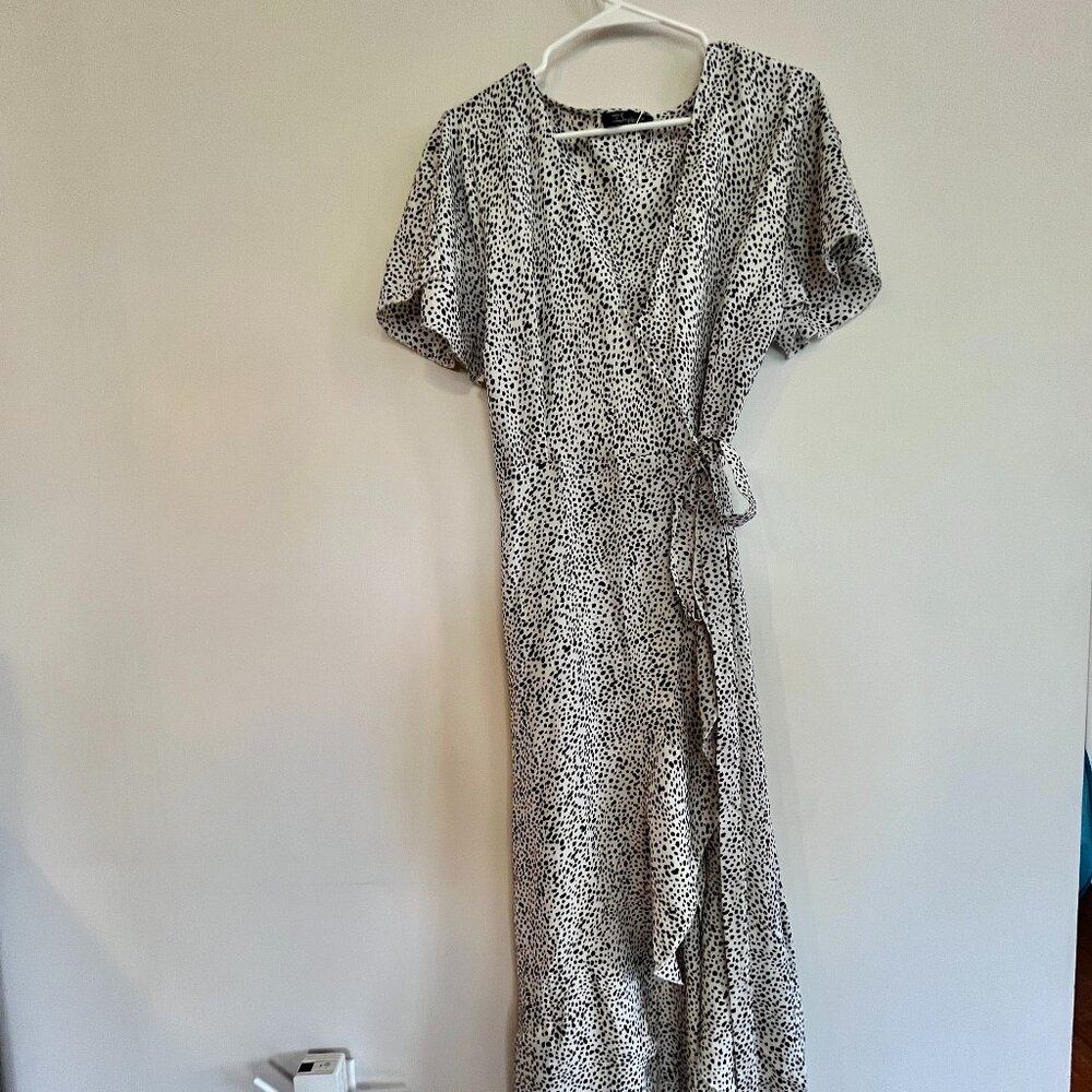 Open Front Black & White Spotted Flowy Wrap Maxi Dress Size XL